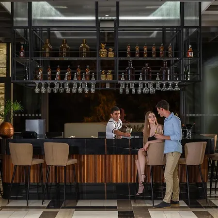 فندق Aliathon Ionian