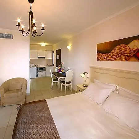 Aliathon Ionian 4* Geroskipou